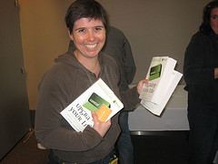 Gina Trapani of Lifehacker with her new book in hand!