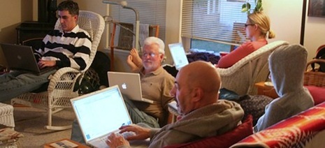 reclining_laptop_users